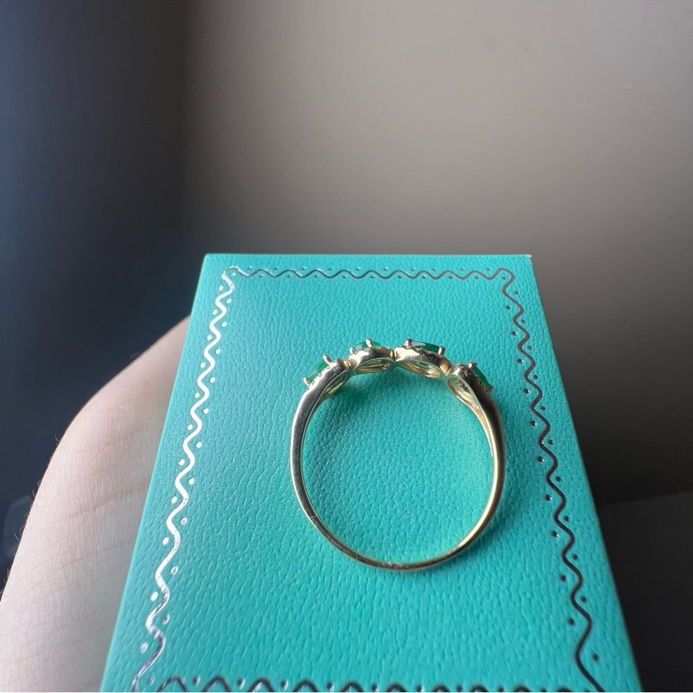 Emerald and Diamond 14KT Gold Halo Band Ring. READ DESCRIPTION -Size 8.5 - Picture 7 of 7